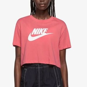 Nike Women's size small Pink Crop Top